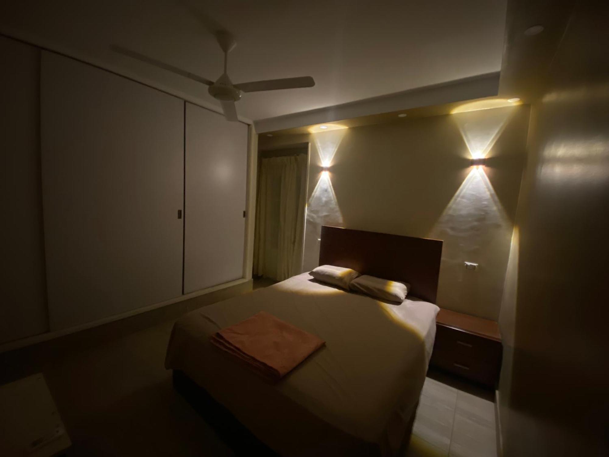 Near Airport Apartment *